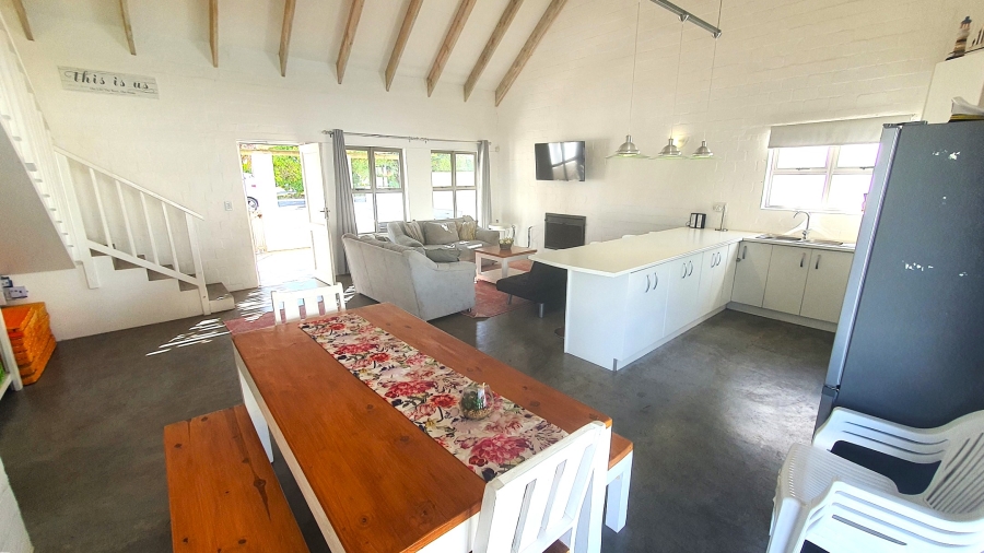 4 Bedroom Property for Sale in Golden Mile Western Cape